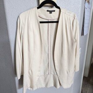 100% Tencel fashionable casual top, size M. Cream color. Excellent quality.